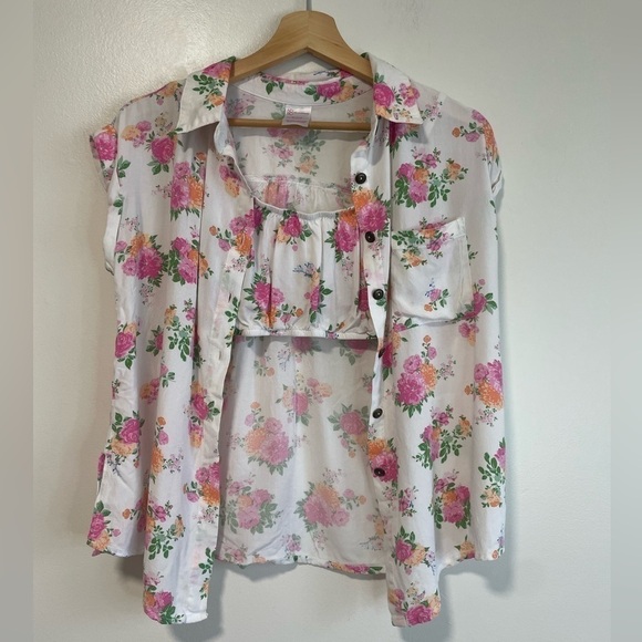 2pc - No Boundaries' Floral Button  Front Shirt with Bralette - Picture 4 of 13